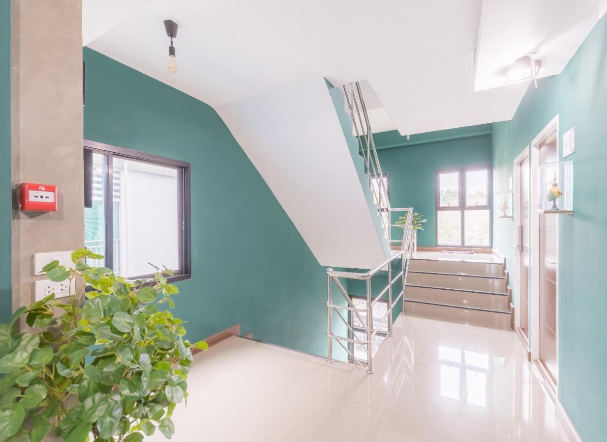 Rumluek Bangkok Luaran gambar