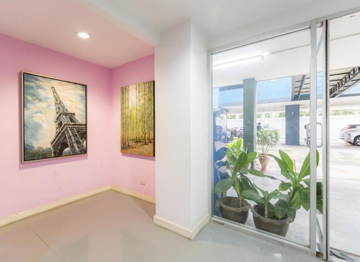 Rumluek Bangkok Luaran gambar
